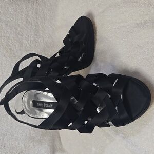 WHBM "CARSYN" Black Satin Fabric Strappy 4.5" Heels Pump Gladiator. NVTN 240